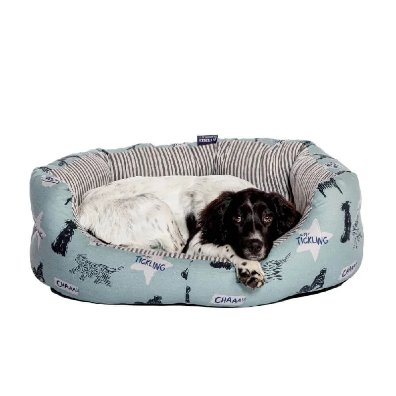 Battersea Playful Dogs Deluxe Slumber Dog Bed