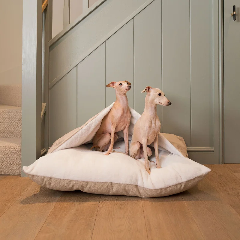 Sleepy Burrows Bed in Savanna Oatmeal by Lords & Labradors