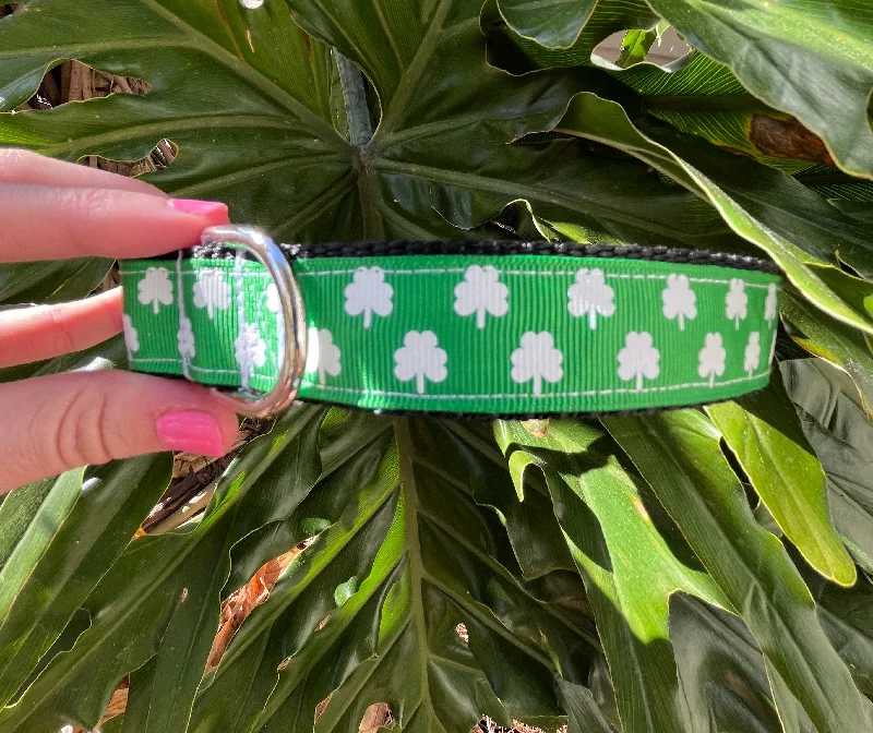 Shamrocks Nylon Dog Collar