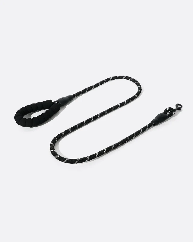 Reflective Nylon Rope Dog Leash - Classic Black