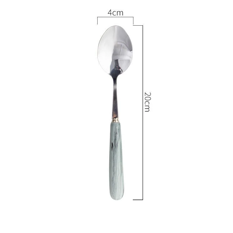 Middle tip spoon