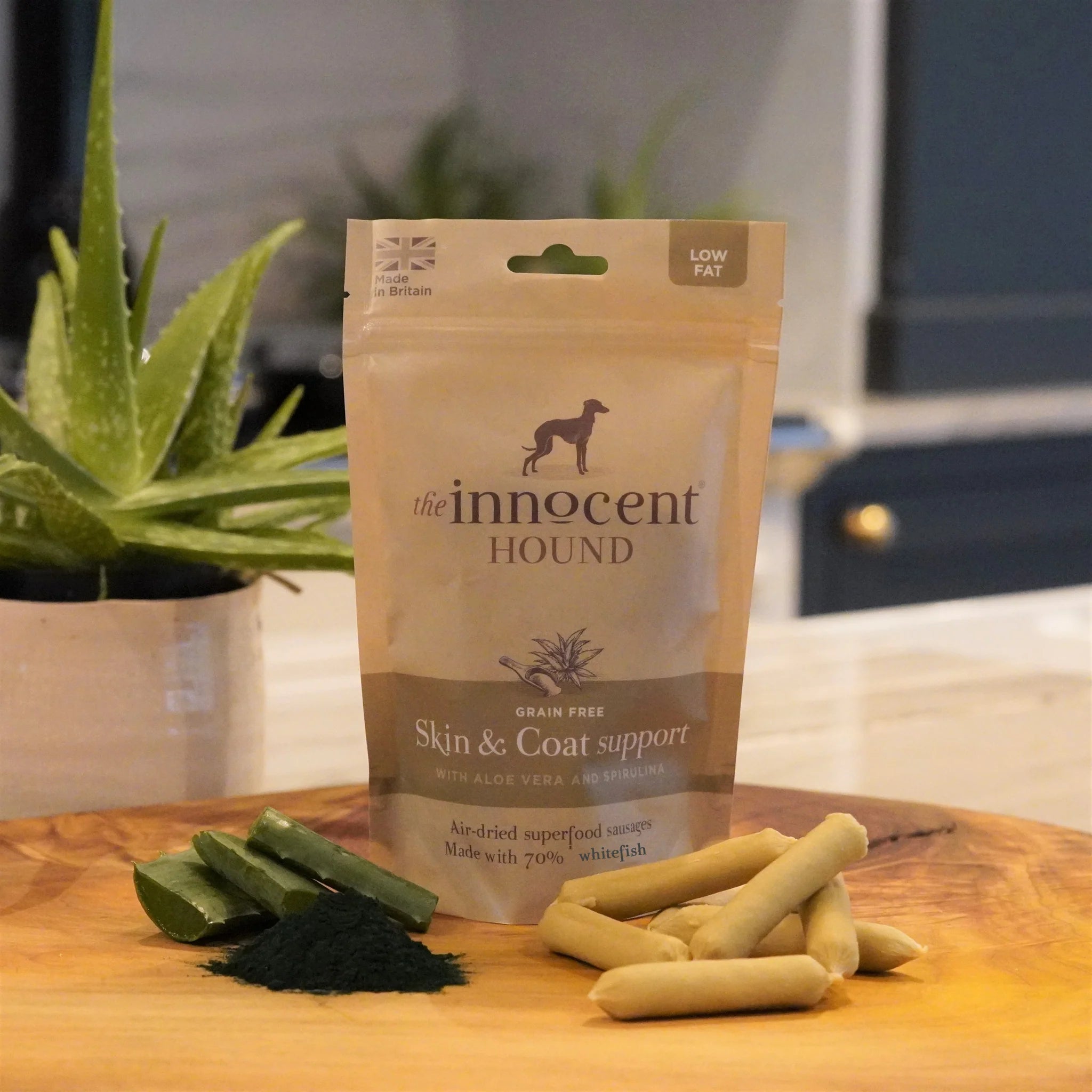 Natural Skin & Coat Support Sausages With Aloe Vera & Spirulina Grain-Free Dog Treats